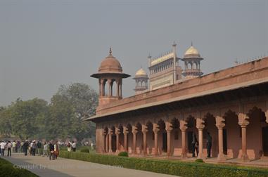 06 Taj_Mahal,_Agra_DSC5596_b_H600